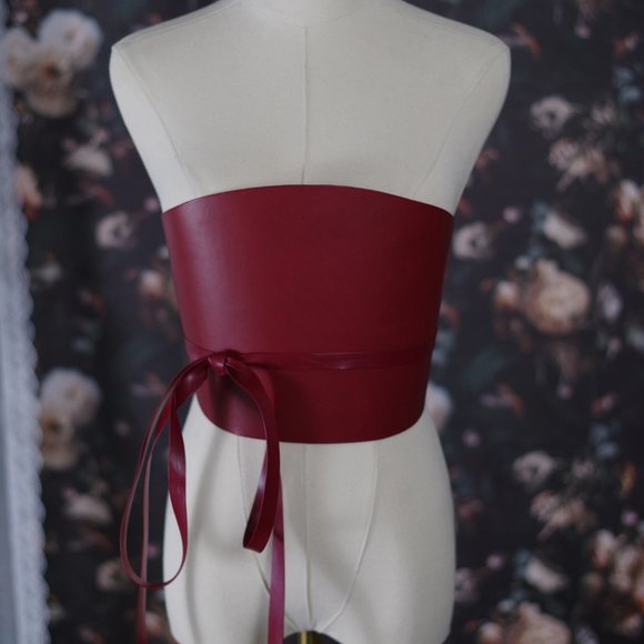 Dehanche Inspired Italian Vachetta Leather Corset Belt with Tie Straps in Red - Picture 8 of 16